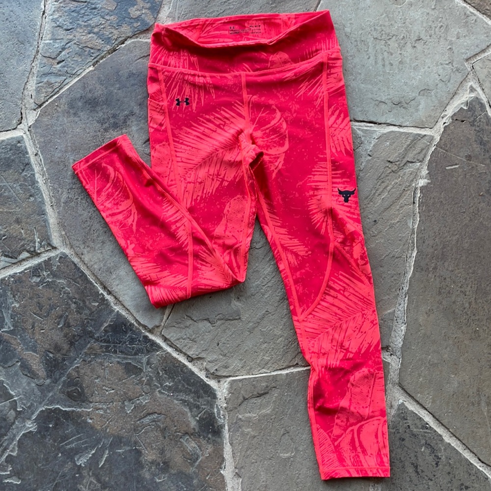 Neon underarmour leggings size medium!!